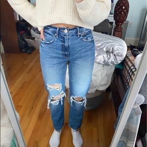 American Eagle 90s bf jeans